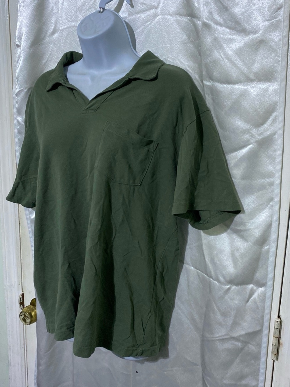 GAP Men's Dark Olive Green Short-Sleeve Polo with Chest Pocket